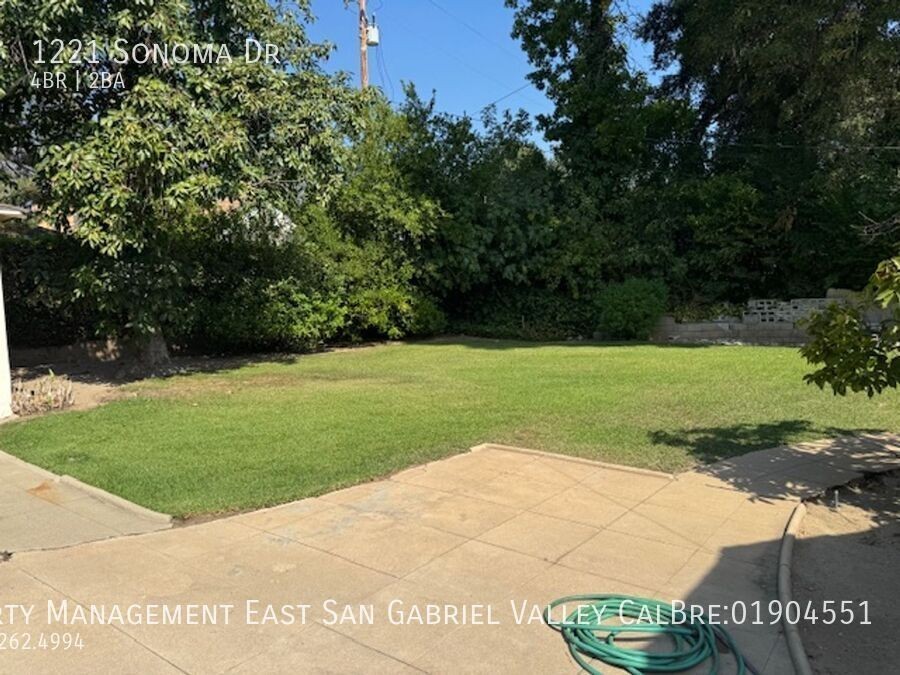1221 Sonoma Dr - Photo 3 of 25