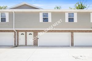 featured image of 2559 Redwood Ave