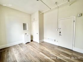 124 Waverly Pl #307 - Photo 1 of 1