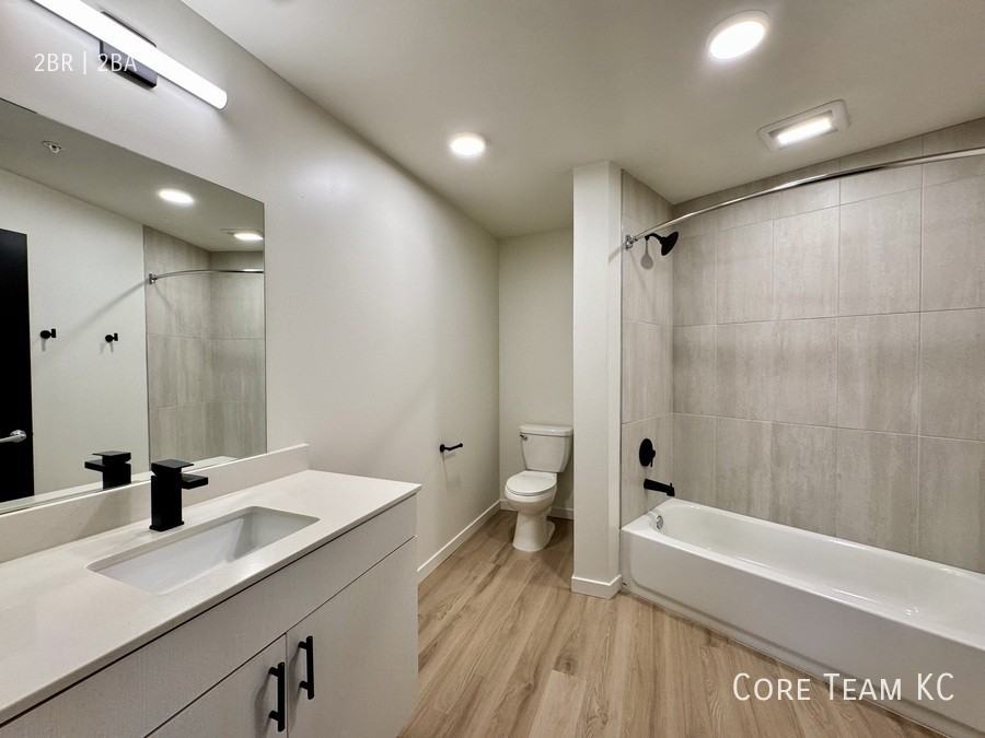 6551 Rockhill Rd #B6 - Photo 4 of 27