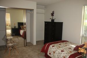 featured image of 10440 Paramount Blvd