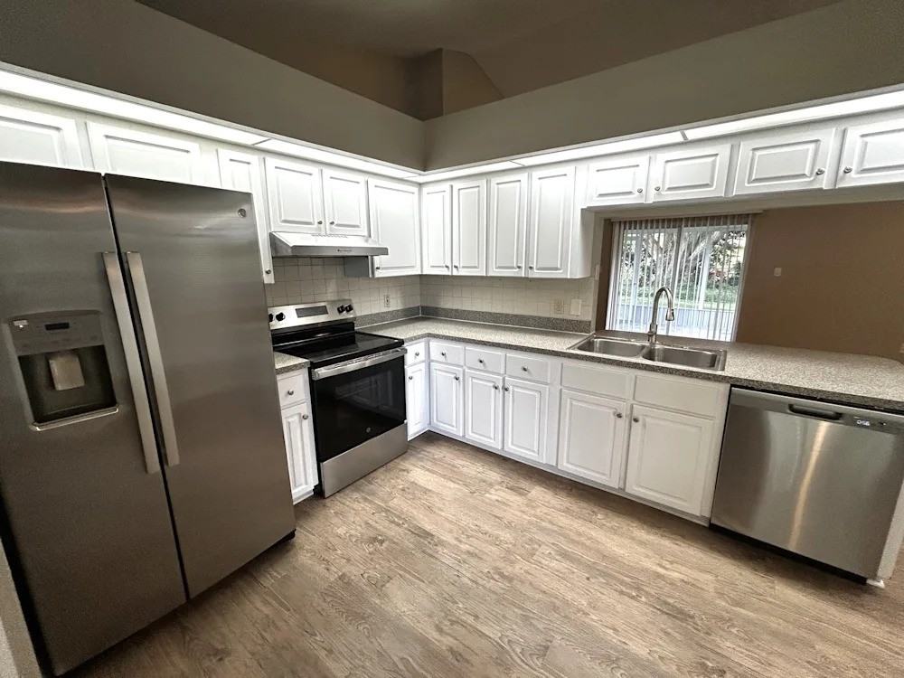 2915 Jennifer Dr #NA - Photo 2 of 11