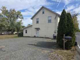 203 E Cedarville Rd #1stFL - Photo 1 of 1