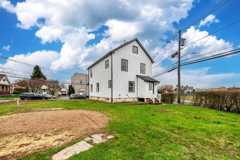 17 N Weiss St #1stFL - Photo 1 of 1