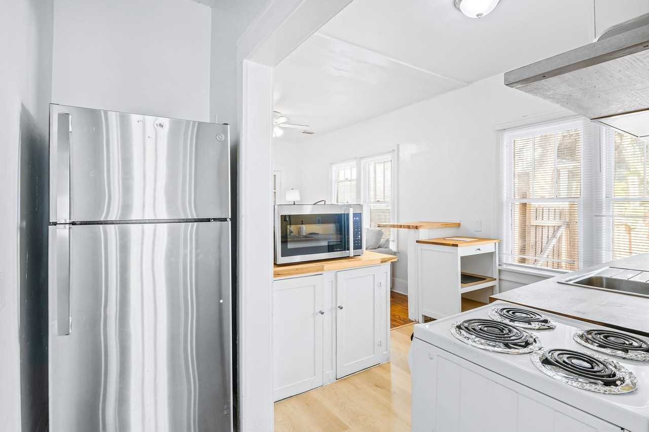 622 7th Ave N #620 - Photo 2 of 8