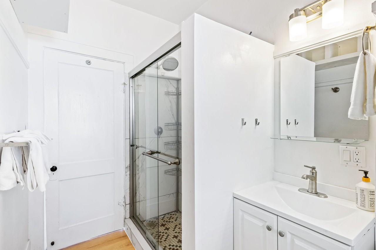 622 7th Ave N #620 - Photo 6 of 8
