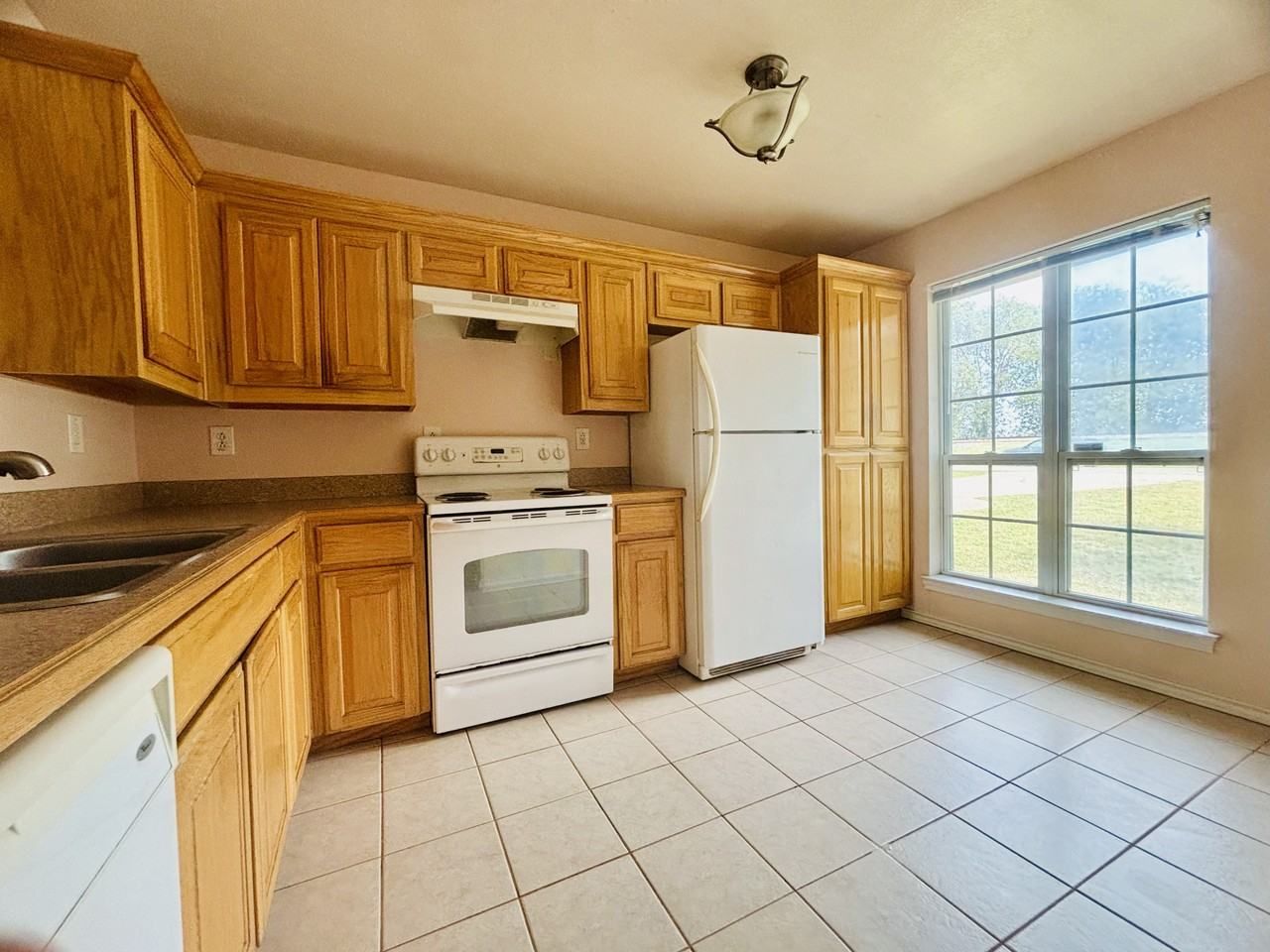 1019 N Riggins St #A - Photo 5 of 27