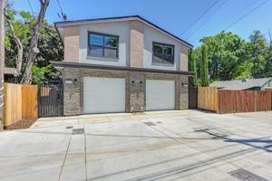 featured image of China Town Mall #B