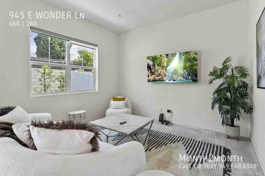 945 Wonder Ln - Photo 2 of 16