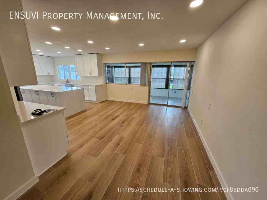 1018 Spindle Palm Way - Photo 5 of 23