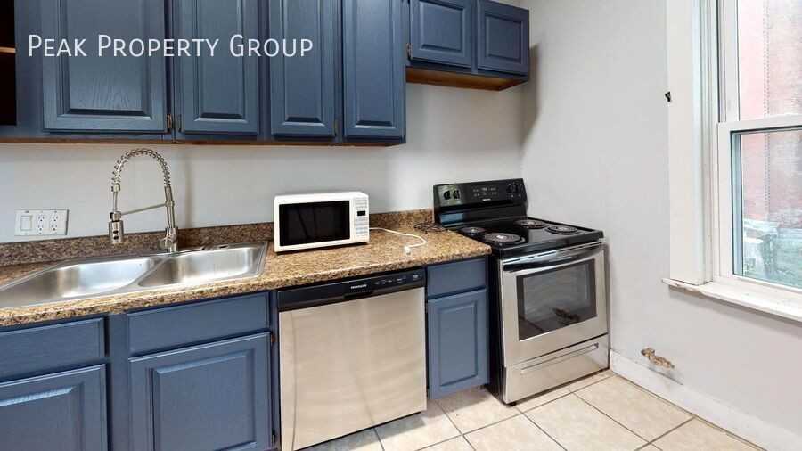 26 West Hollister Street - Photo 2 of 18