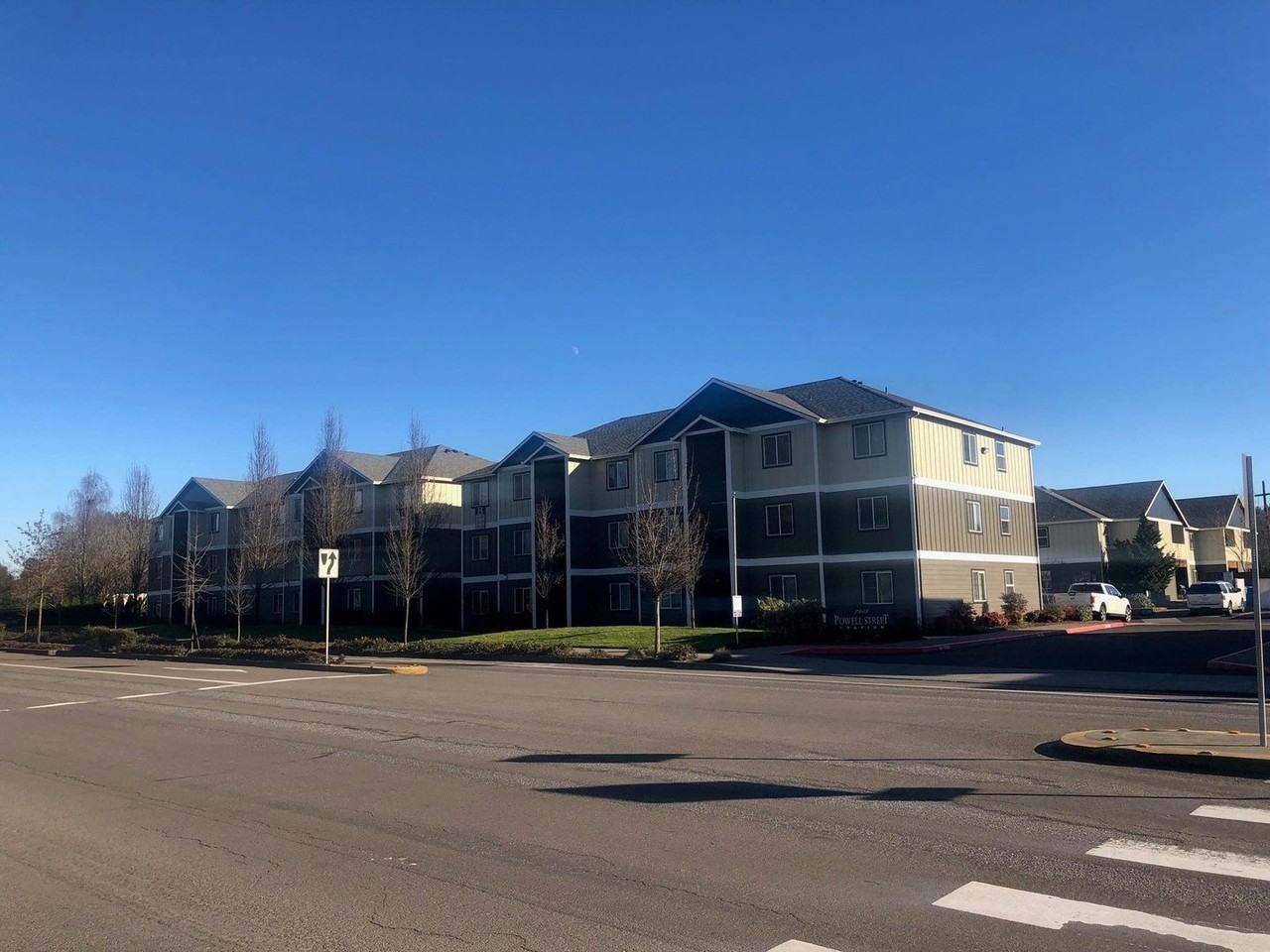 Powell Street Station - Photo 2 of 14