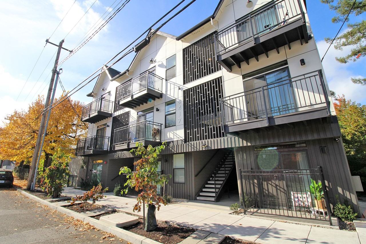 8417 SW 24th Ave - Photo 5 of 7