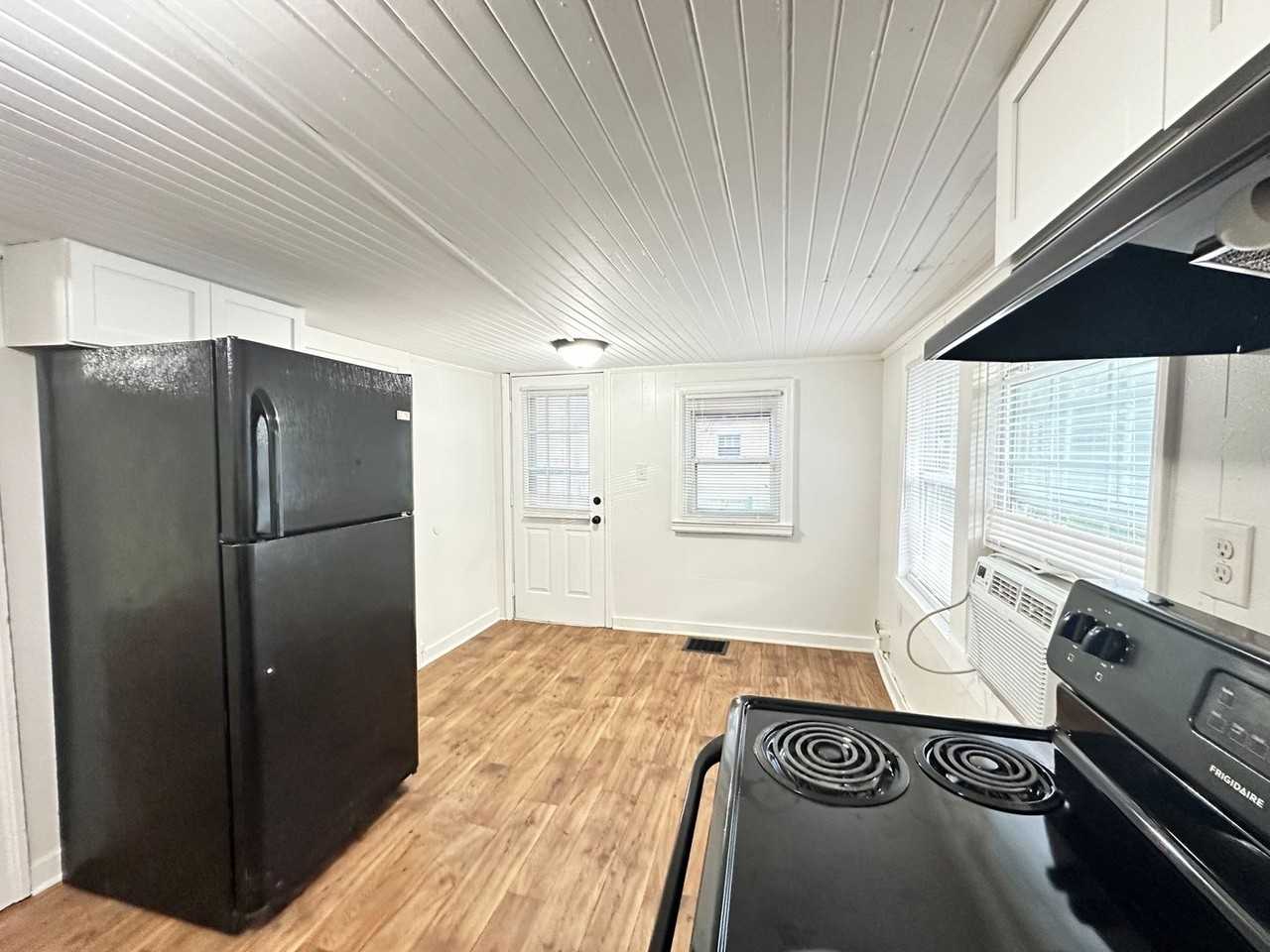 74 Glass Ave - Photo 3 of 19