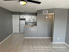 525 E Peppertree Ave #3 - Photo 1 of 1