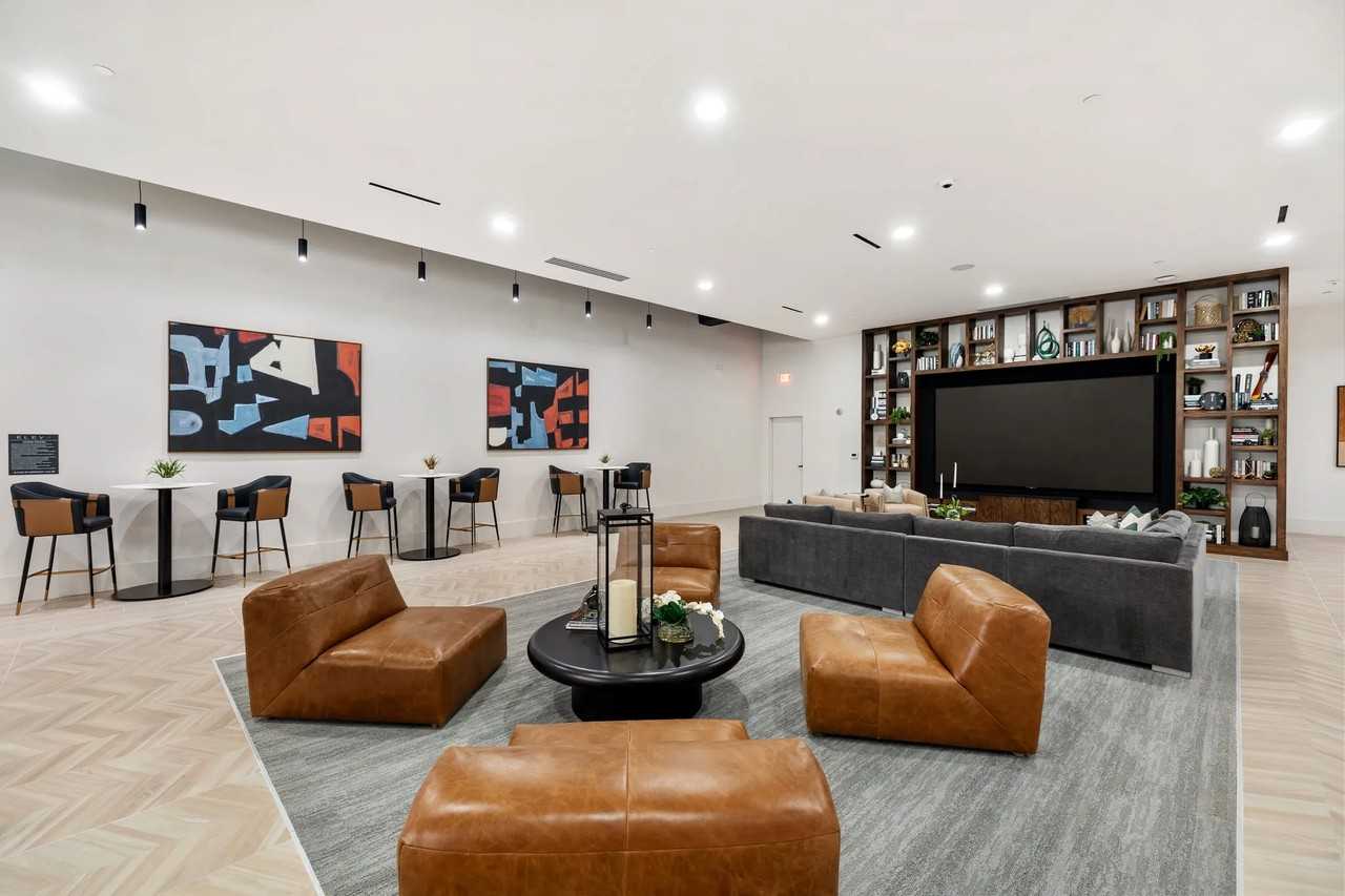 Smith & Ruthven St #1 - Photo 6 of 18