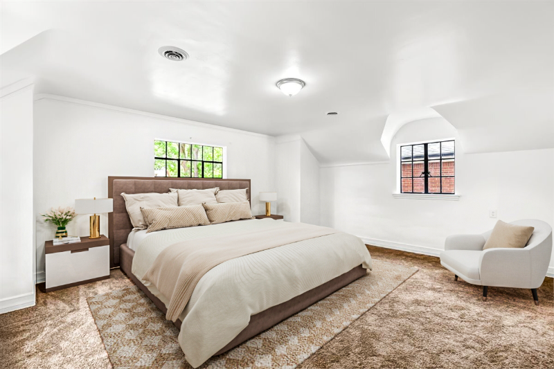 19510 Stratford Rd - Photo 2 of 41