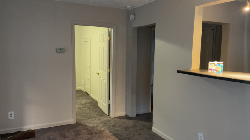 124 1/2 Maple St #4 - Photo 5 of 12