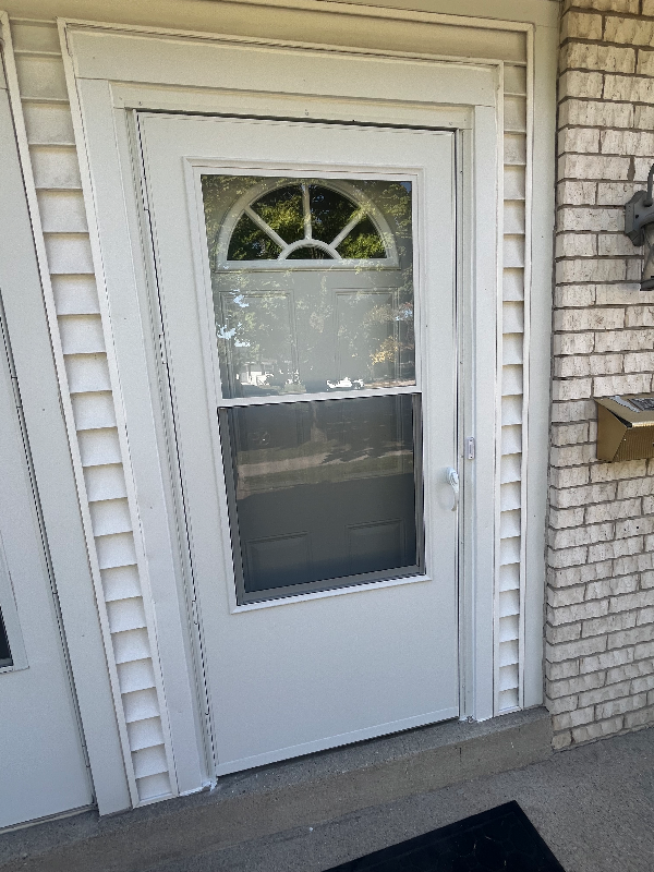 2 South Grand Avenue - Photo 2 of 18