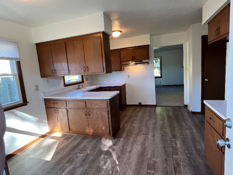 2 South Grand Avenue - Photo 6 of 18