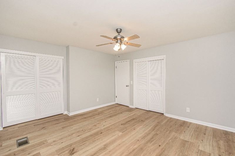 1821 Sussex Rd - Photo 2 of 20