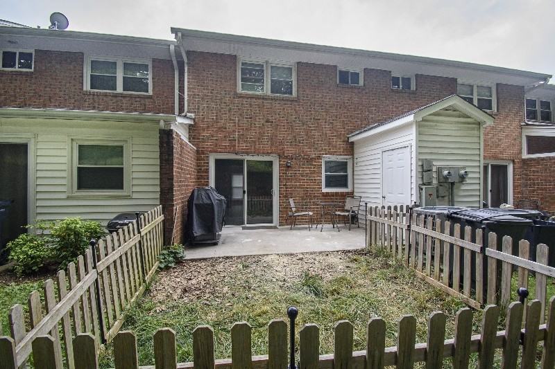 1821 Sussex Rd - Photo 5 of 20