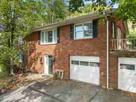 featured image of 1447 Beverly Dr