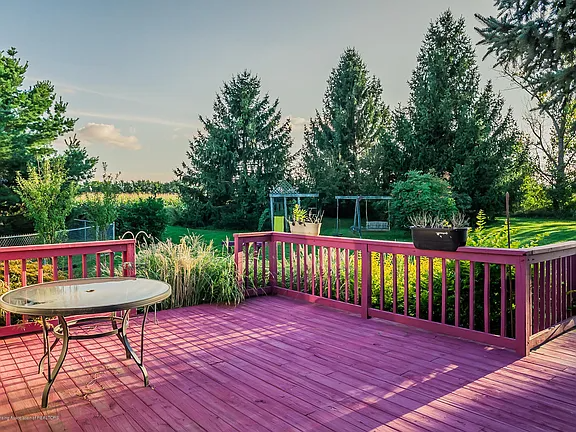 6275 Oneida Rd - Photo 2 of 20