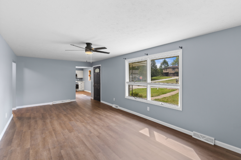 51235 Burrwood Dr - Photo 3 of 10