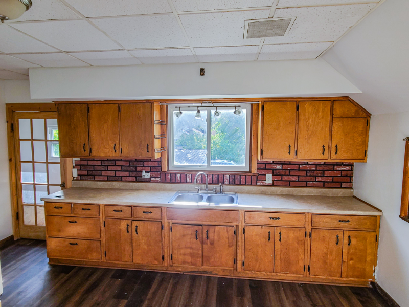 653 W 17th St #2 - Photo 2 of 12