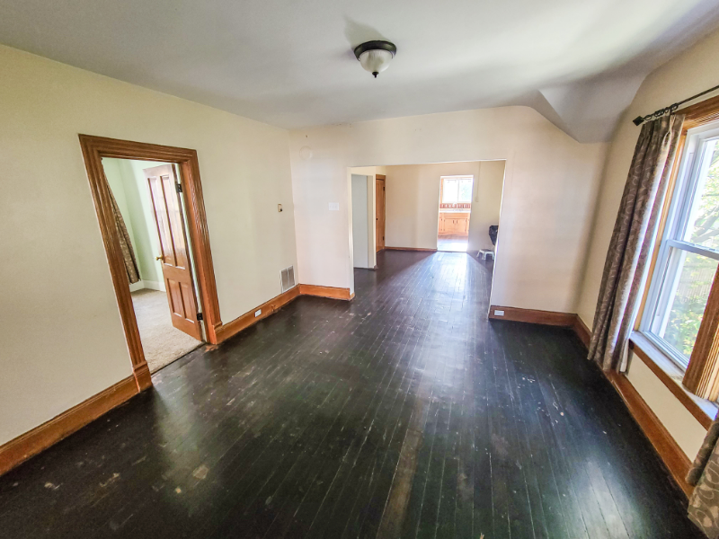 653 W 17th St #2 - Photo 6 of 12