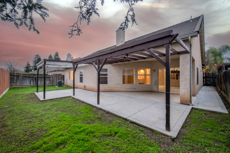 7224 North Bonadelle Avenue - Photo 3 of 20