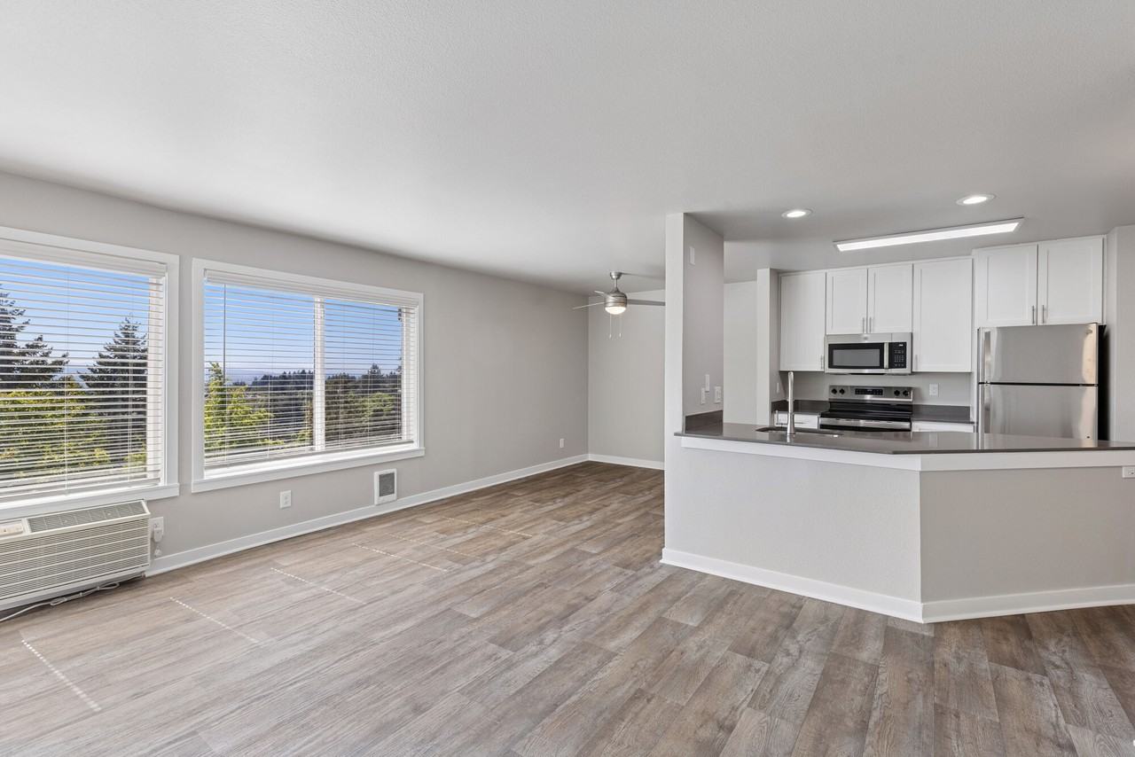 Sunset Summit Apartments - Photo 7 of 50