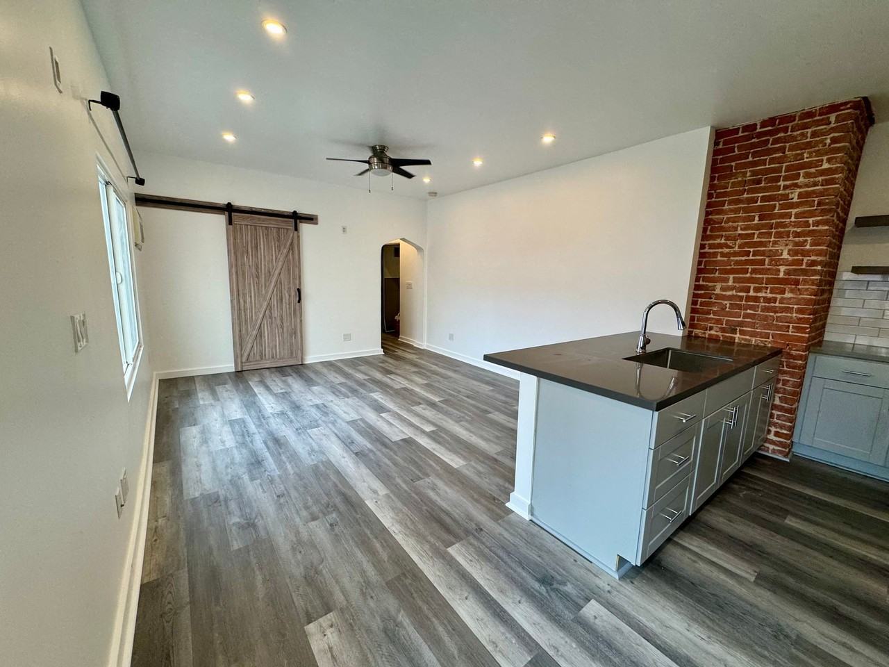 823 N. Gower - Photo 4 of 7