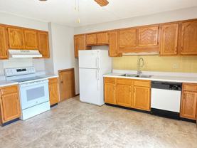 Lovell Road Apartment - Photo 1 of 1