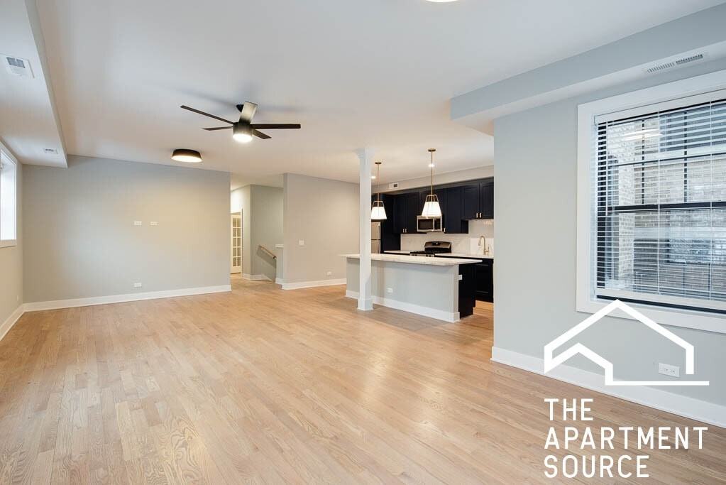 4407 North Seeley Avenue, Unit 1 - Photo 3 of 11
