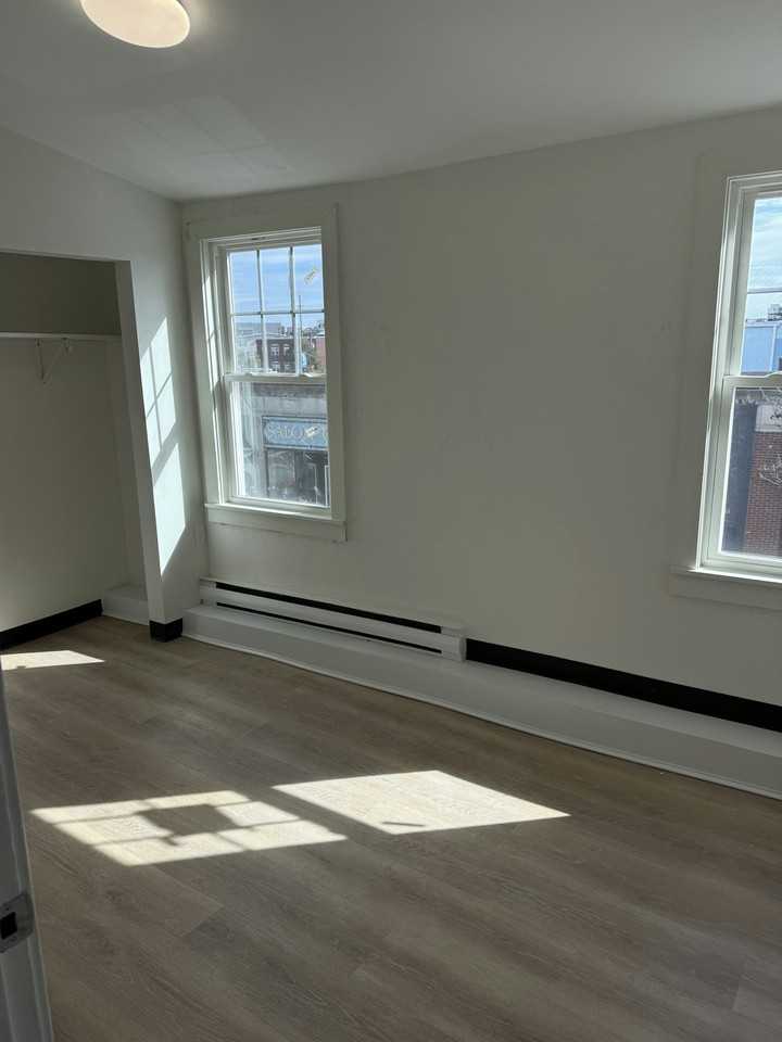 222 Main Street, Unit R2 - Photo 5 of 5