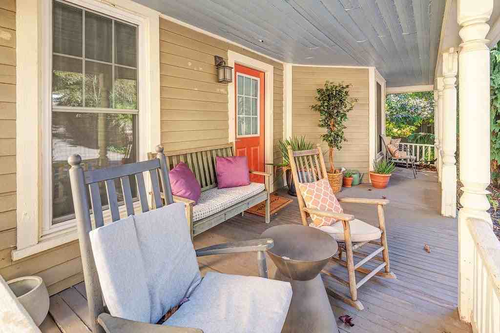 24 Jefferson Drive, Unit A - Photo 2 of 16