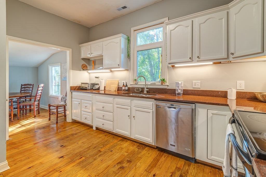 24 Jefferson Drive, Unit A - Photo 7 of 16