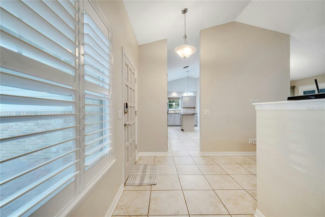 755 Oak Terrace - Photo 2 of 50