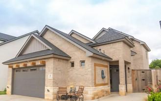 15 Wilshire Boulevard, Unit House - Photo 1 of 1