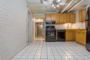 featured image of 148 E Gorham St