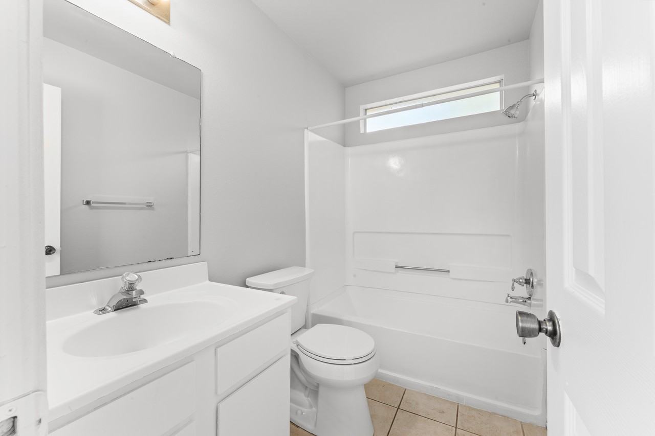 840 Sagewood Trail - Photo 2 of 10