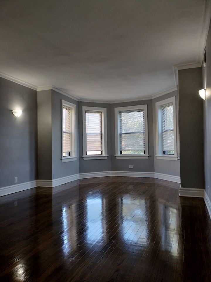 8000 South Hermitage Avenue - Photo 4 of 33