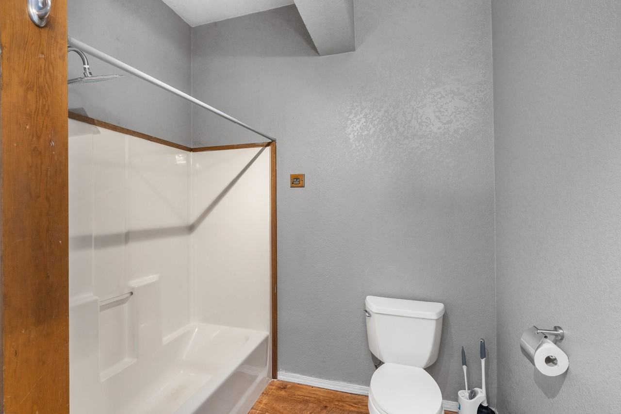 141 South Main Street - Photo 4 of 18