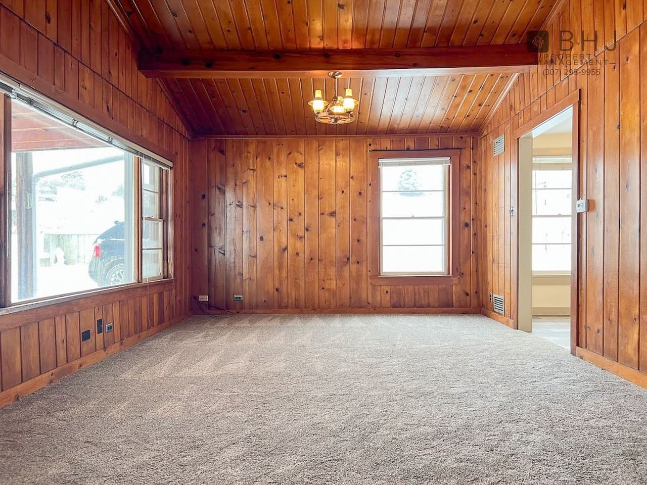 6868 Coffeen Ave - Photo 4 of 34