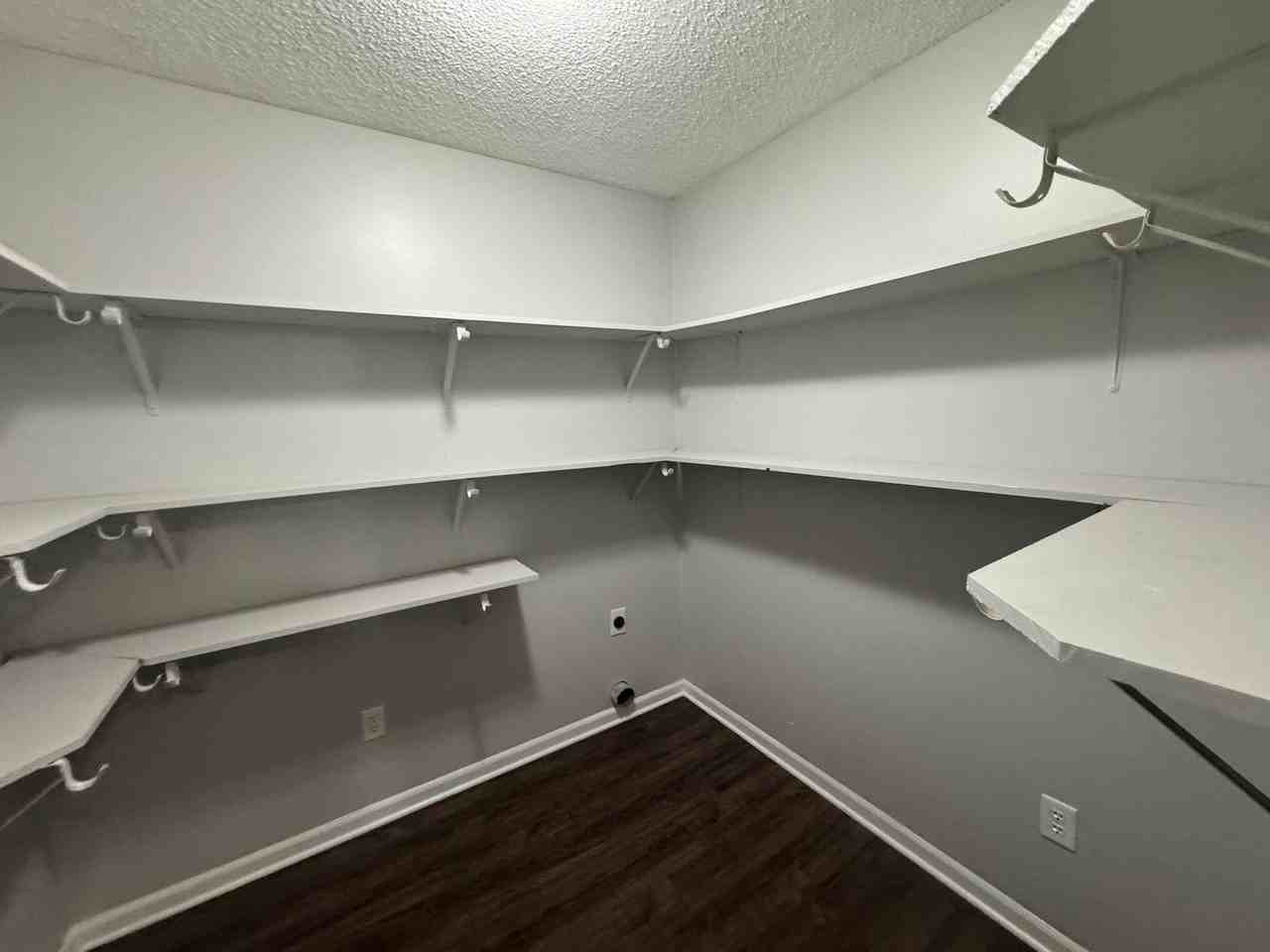 3445 Beech Grove Rd - Photo 6 of 11