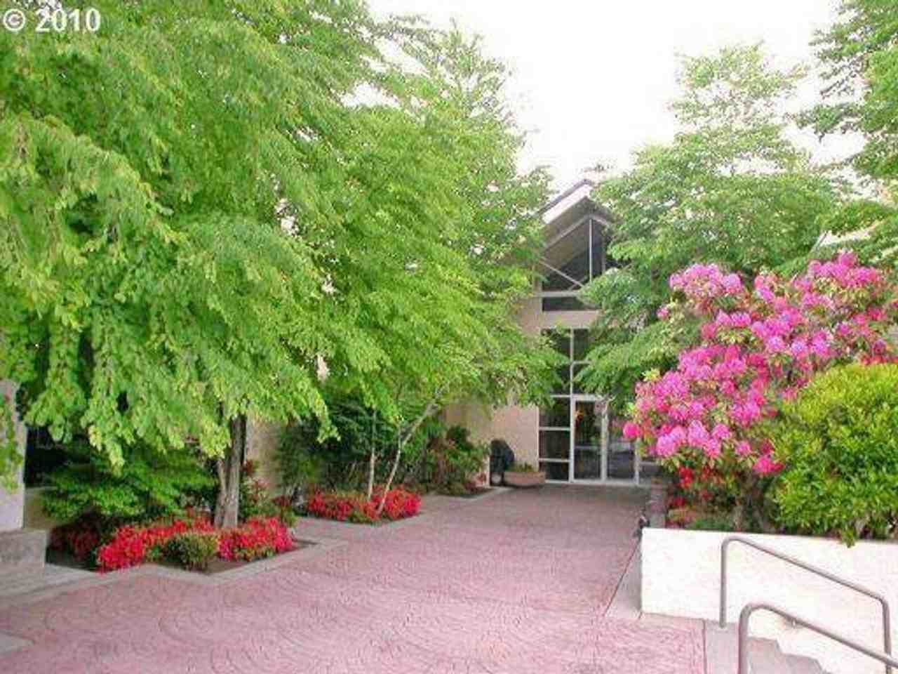 6685 W Burnside St #332 - Photo 5 of 31