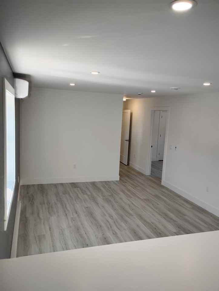 55 Rosedale Ave - Photo 3 of 15