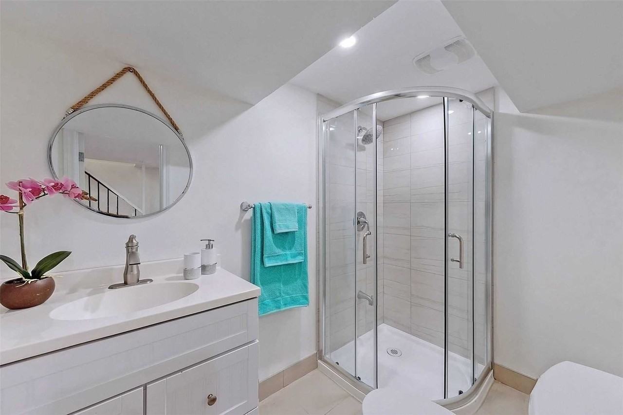 15 Zambri Walk - Photo 4 of 17